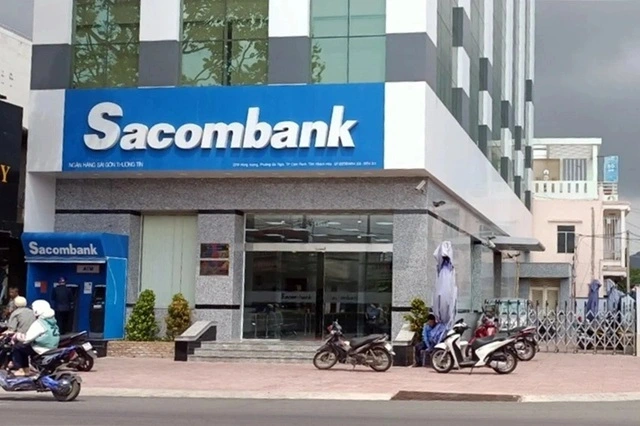 Nữ khách hàng lại kiện Sacombank ra tòa, yêu cầu xin lỗi công khai