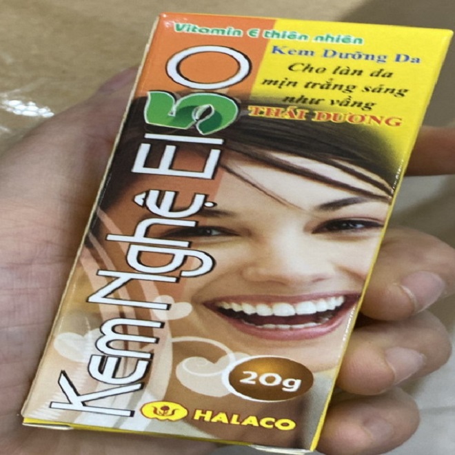 Bộ Y tế yêu cầu thu hồi triệt để 2 loại mỹ phẩm