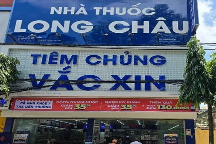 Bé gái 6 tháng tuổi bị nứt sọ do ngã từ bàn cân của cơ sở tiêm chủng