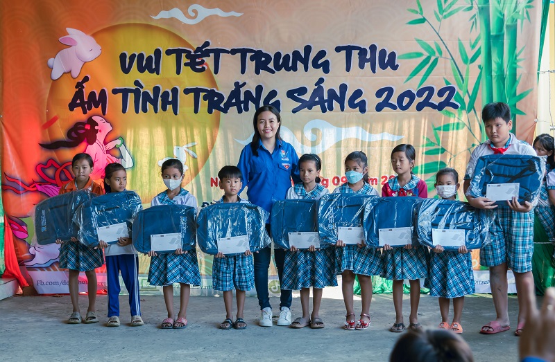 Giảng viên Trường ĐH Nguyễn Tất Thành đạt giải thưởng Nhà giáo trẻ tiêu biểu TP. HCM