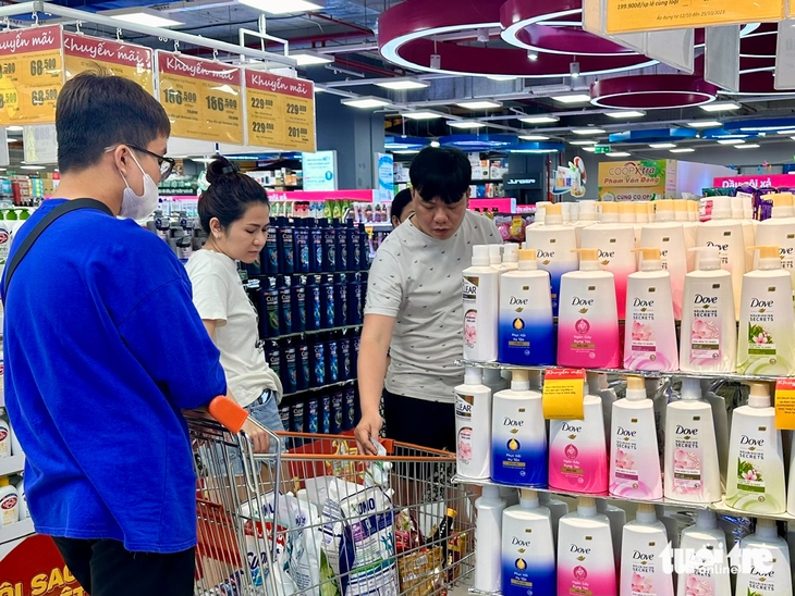 Ồn ào dầu gội và sữa tắm bị thu hồi, Dove khẳng định hàng chính hãng Unilever Việt Nam an toàn