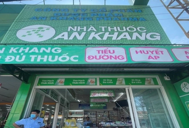Hàng loạt nhà thuốc lớn ở TP.HCM bị xử phạt