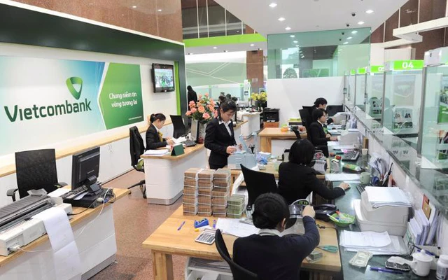 Vì sao tiền gửi của khách hàng tại Vietcombank sụt giảm? 